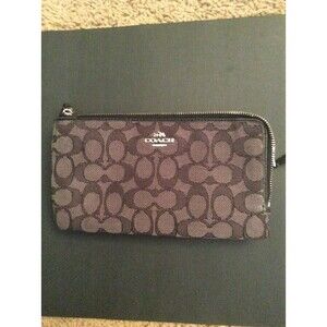 Coach 2 sided Wallet in Signature Canvas B21